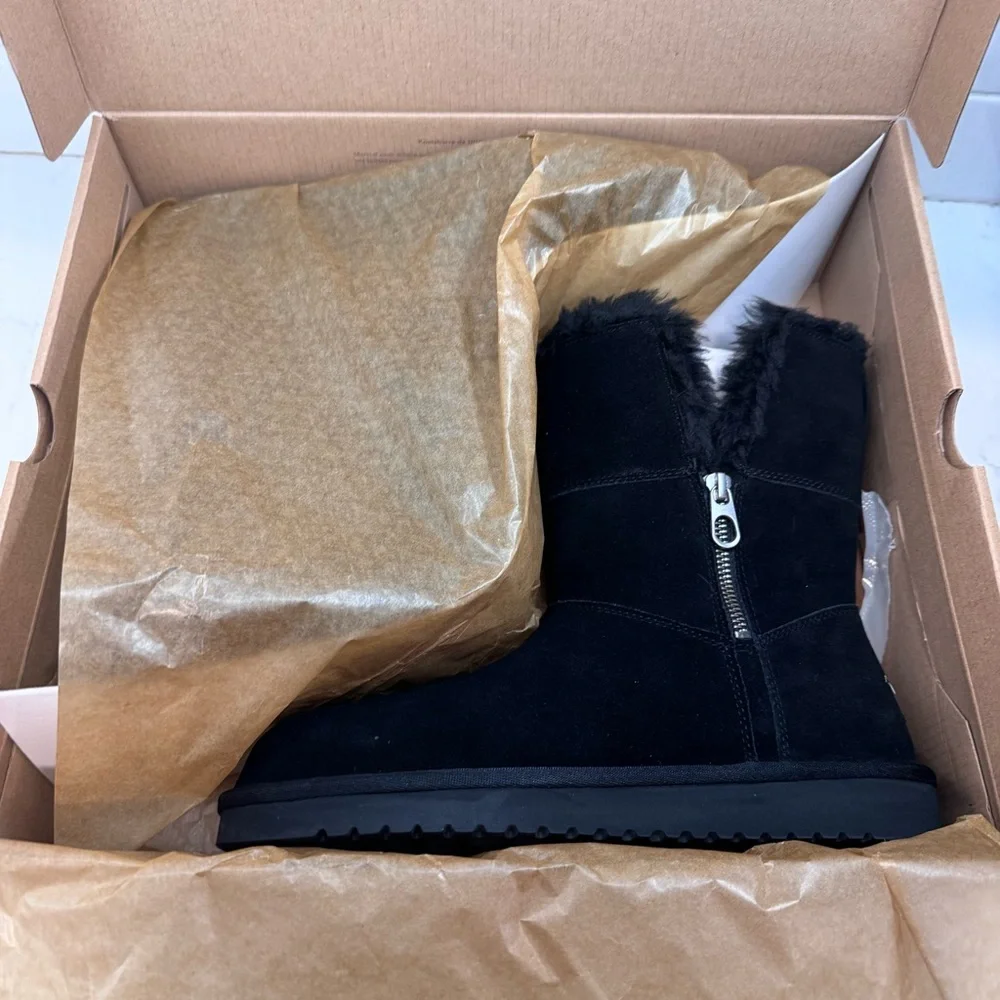 New Koolaburra by UGG Aribel short black suede boot womens size 8 zip side
